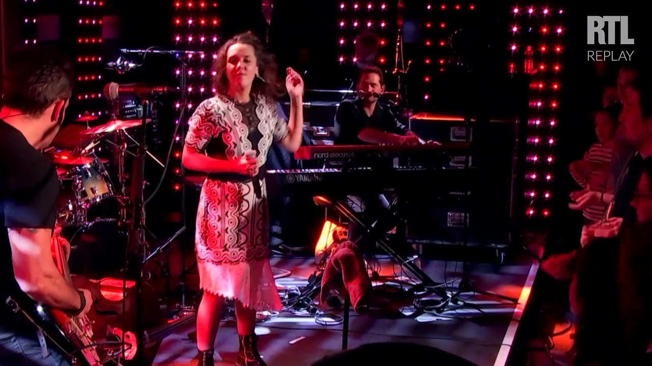 Zaz - On s'en remet Jamais (Live) - Le Grand Studio RTL