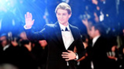 Joe Alwyn On Keeping His Relationship Private: “I Think It’s Normal” | Billboard News