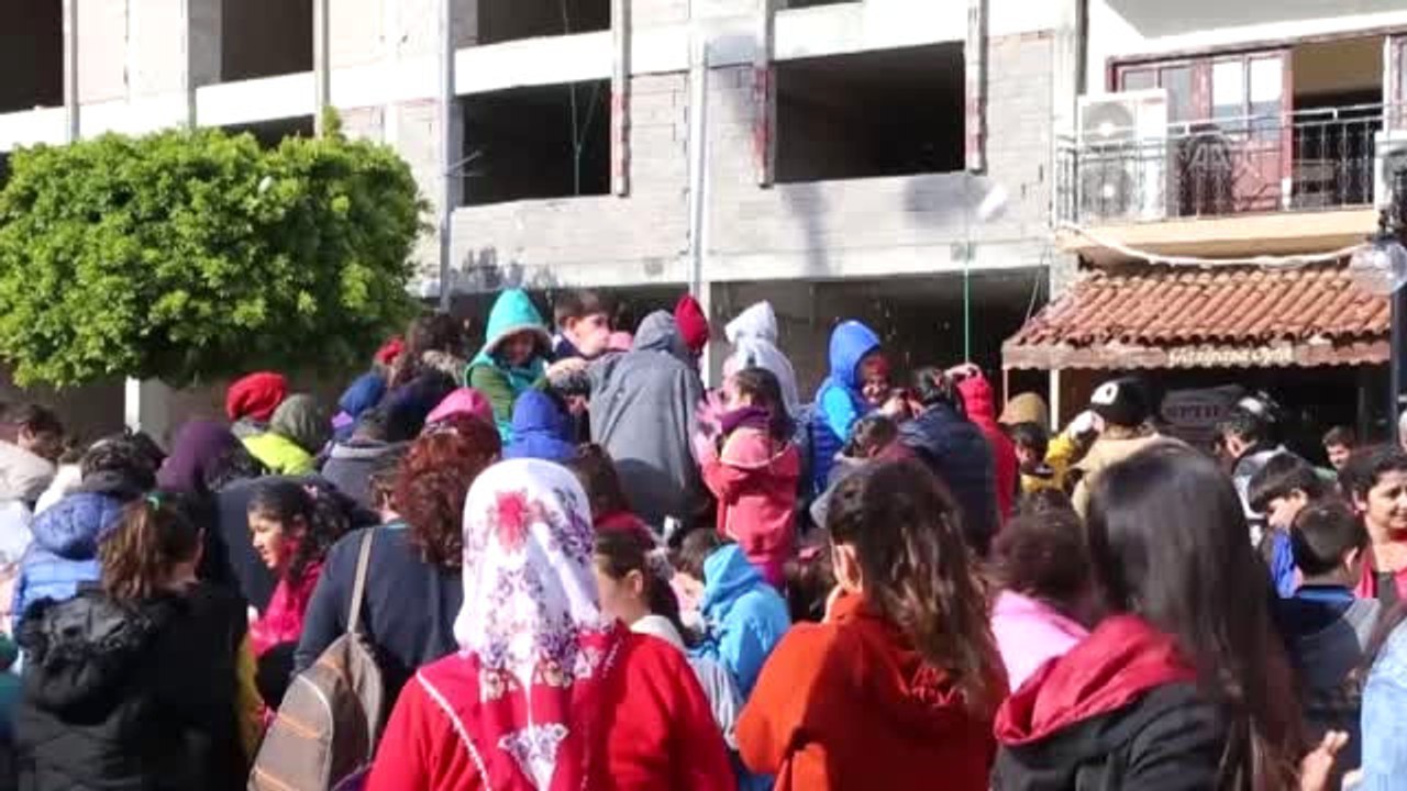 Öğrencilere "Karlı" Karne Hediyesi