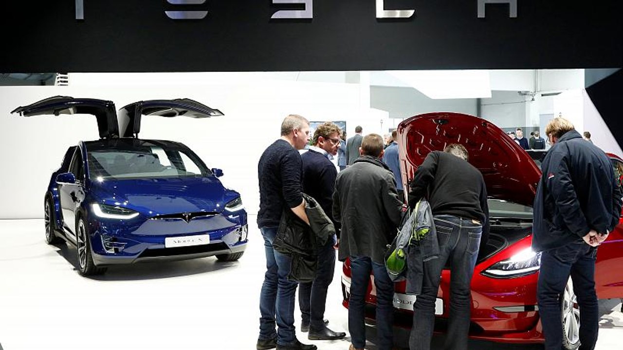 Tausende Stellen wackeln: Wie Tesla die Kurve in die Gewinnzone kriegen will