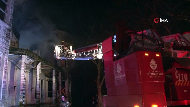 Beykoz'da birçok dizi ve filmin çekildiği metruk bina yandı