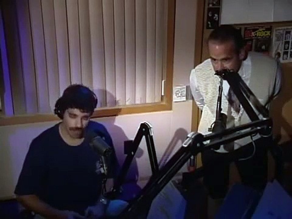 Howard Stern   Gary's Bad Wardrobe