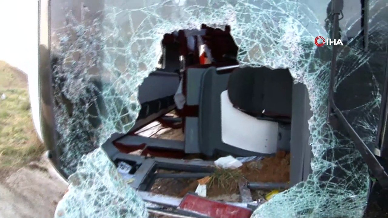 Kuzey Marmara Yolu Yavuz Sultan Selim Köprüsü istikametinde Anadolu Feneri Mevkiinde yolcu otobüsü devrildi. Çok sayıda sağlık ekibi olay yerine sevk edildi.