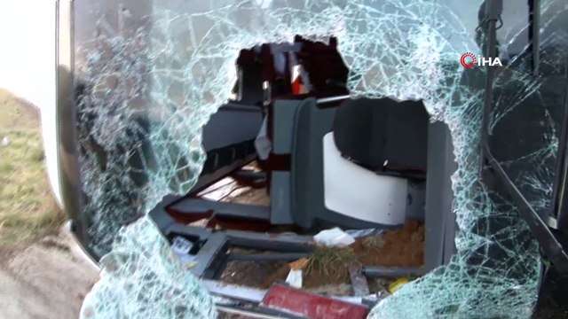 Kuzey Marmara Yolu Yavuz Sultan Selim Köprüsü istikametinde Anadolu Feneri Mevkiinde yolcu otobüsü devrildi. Çok sayıda sağlık ekibi olay yerine sevk edildi.