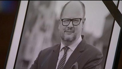 شاهد: بولندا تودع عمدة غدانسك في حالة من الحزن والذهول