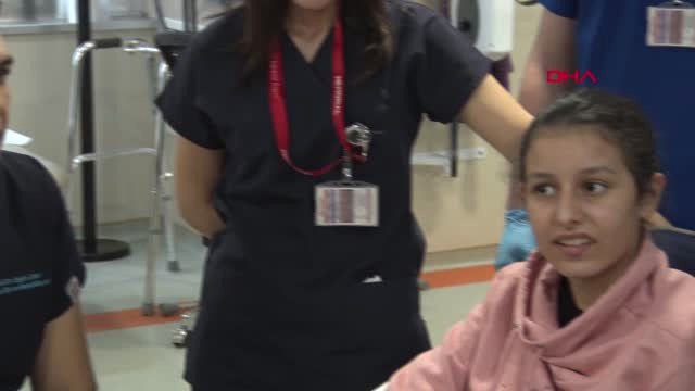 Yatağa Bağımlı Libyalı Çocuk Türkiye'de Yürüdü