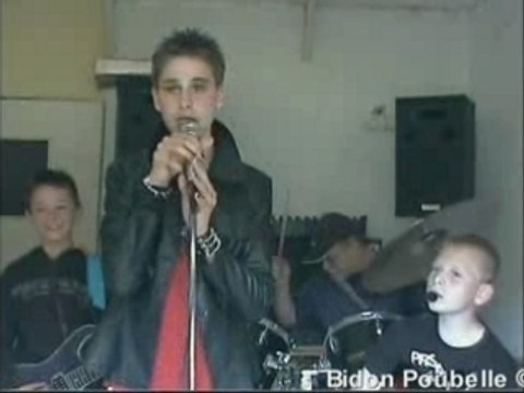 Tokio Hotel - Parodie de Durch Den Morsun par Bidon Poubelle