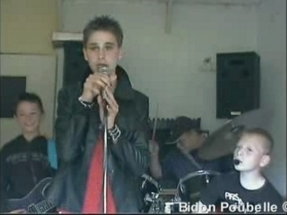 Tokio Hotel - Parodie de Durch Den Morsun par Bidon Poubelle