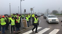 Gilets jaunes. Une cinquantaine de manifestants devant Anova