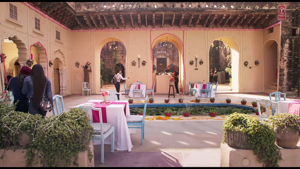 Leja Re -Cute Love Story - Dhvani Bhanushali - Tanishk Bagchi - Rashmi Virag -Radhika Rao- Vinay Sapru - Siddharth