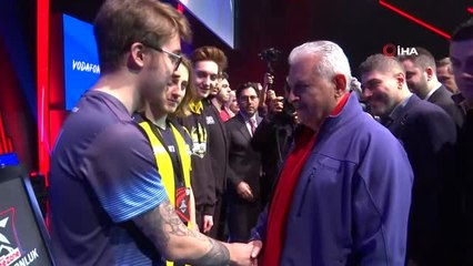 Binali Yıldırım'dan E-spora Büyük Destek