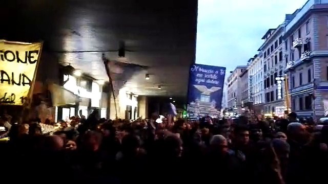 I tifosi della Lazio alla Stazione Termini