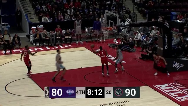 Jordan Howard (17 points) Highlights vs. Greensboro Swarm