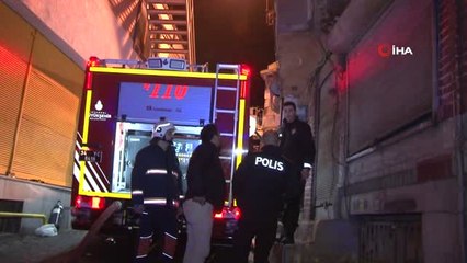 Fatih'te Yangın: 1 Kişi Hayatını Kaybetti, 2 Kişi Yaralandı