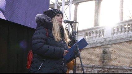 Hungarians continue protest over harsh labour law