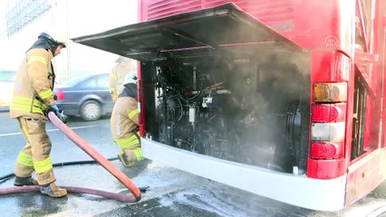İki katlı halk otobüsünde yangın - İSTANBUL