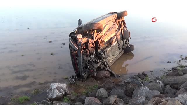 Cenaze Yolunda Trafik Kazası: 3 Yaralı