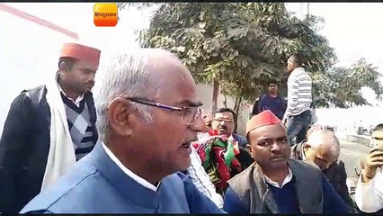 मायावती पर टिप्पणी के खिलाफ सपा-बसपा में आक्रोश, एसपी दफ्तर पर धरना