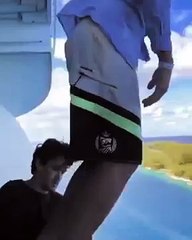 Sauter du 11e étage d'un paquebot (Bahamas)