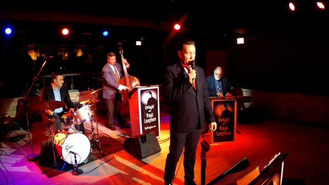 On the South Side of Chicago -Vocalist Frank Lamphere & trio - Blues song