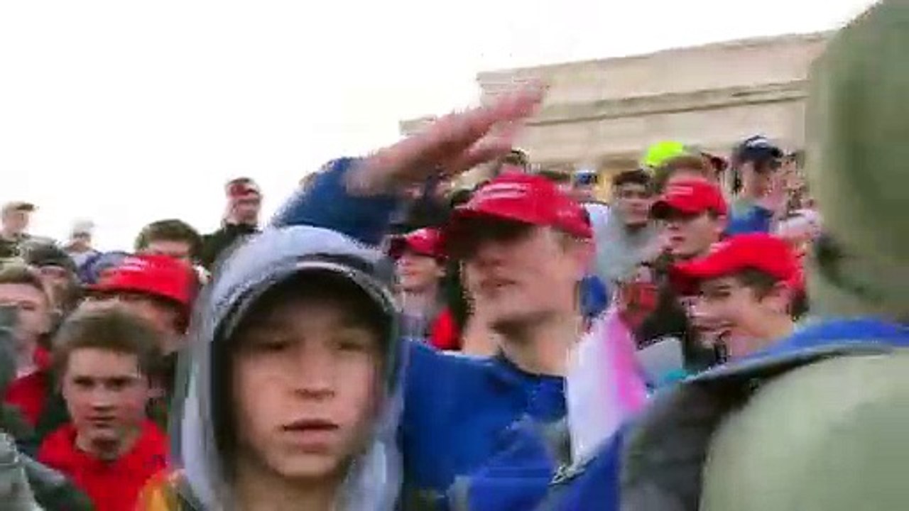 Indignation aux USA après la vidéo de jeunes pro-trump narguant et se moquant d'un vétéran Indien de la guerre du Vietnam