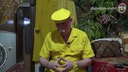 لأكثر من 36 عام يرتدي نفس اللون.. تعرفوا على سر الرجل الأصفر