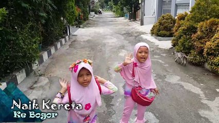 Jalan - Jalan Naik Kereta Api KRL ke Bogor