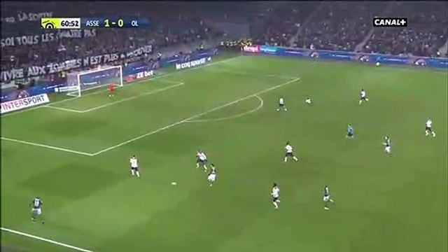 Anthony Lopes with incredible triple save vs Saint Etienne!