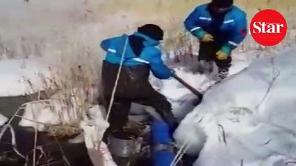 Patlayan su borusu buz kütlesi oluşturdu