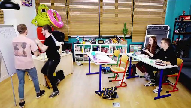 SQUEEZIE-L’ACADÉMIE DES CANCRES ! (ft Seb, Luciole, Théo Bernard)