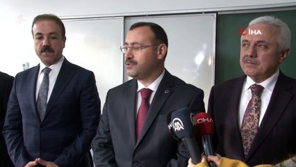 Kollarını sıvayan Cumhuriyet Başsavcısı, yükümlüler ile okul boyadı