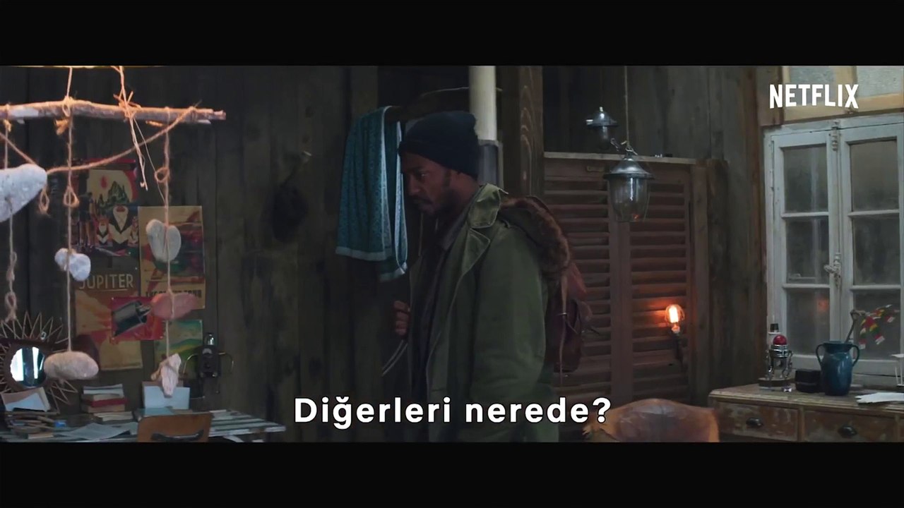 IO (2019) Fragman
