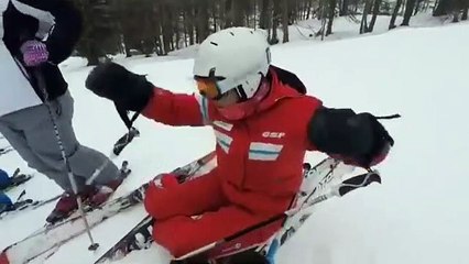 Martine la monitrice de ski se fait renverser par un skieur anglais et devient folle