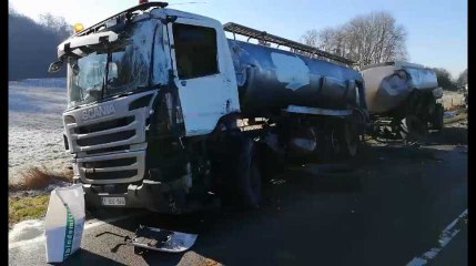 Collision entre deux camions à Morville (Florennes)