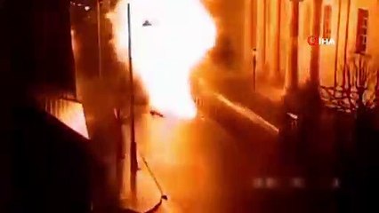 - Kuzey İrlanda'daki Patlama Anının Görüntüleri Ortaya Çıktı- 4 Kişi Gözaltına Alındı