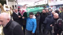 Ünlü oyuncu Mesut Akusta’nın annesi son yolculuğuna uğurlandı
