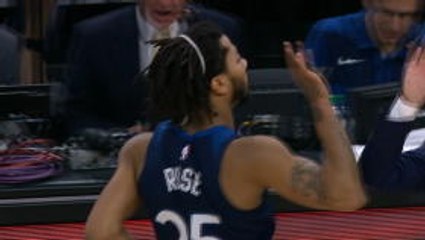 NBA Story of the Day - Derrick Rose winds back the clock with 31 points