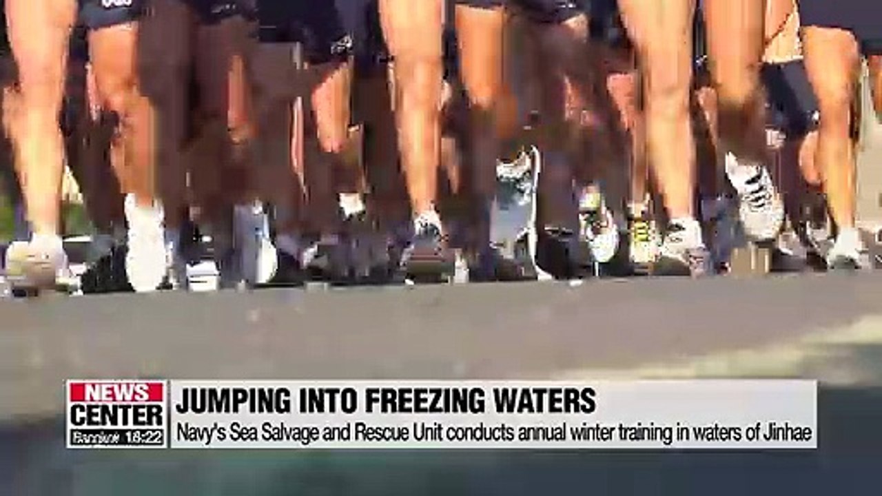 Navy's Sea Salvage and Rescue Unit conducts winter training at sea