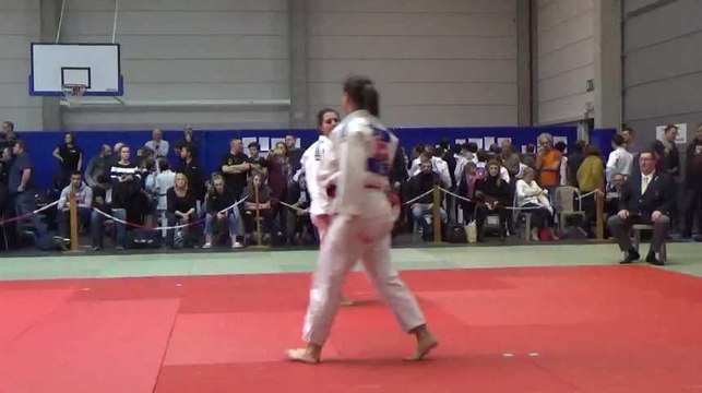 Finale Provincial 2019 U21 -70kg entre Brittany Cardon (Mons) et Kenza Carlier (Mons) (par Simon Barzyczak)