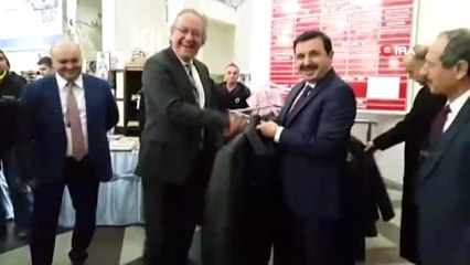 Başsavcı Tezgahın Başına Geçip Satış Yaptı