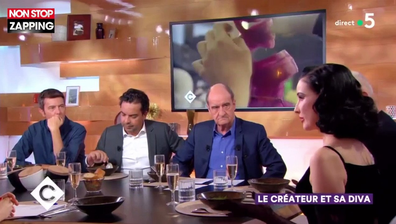 Jean Paul Gaultier et Dita Von Teese combattent le jeunisme dans le spectacle (vidéo)