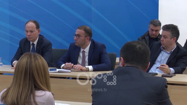 Ora News – PD vendos nesër për datën e protestës