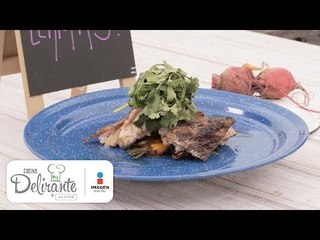 Cómo preparar Mero al carbón sobre betabeles | Cocina Delirante