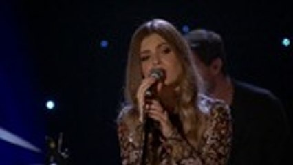 Tenille Arts Performs on 'The Bachelor' for Colton & Elyse's Date