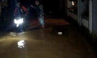 Sungai Cikidang Meluap, Banjir Rendam Perumahan Warga
