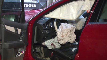 Polisten Kaçarken Reklam Panosuna Çarptı