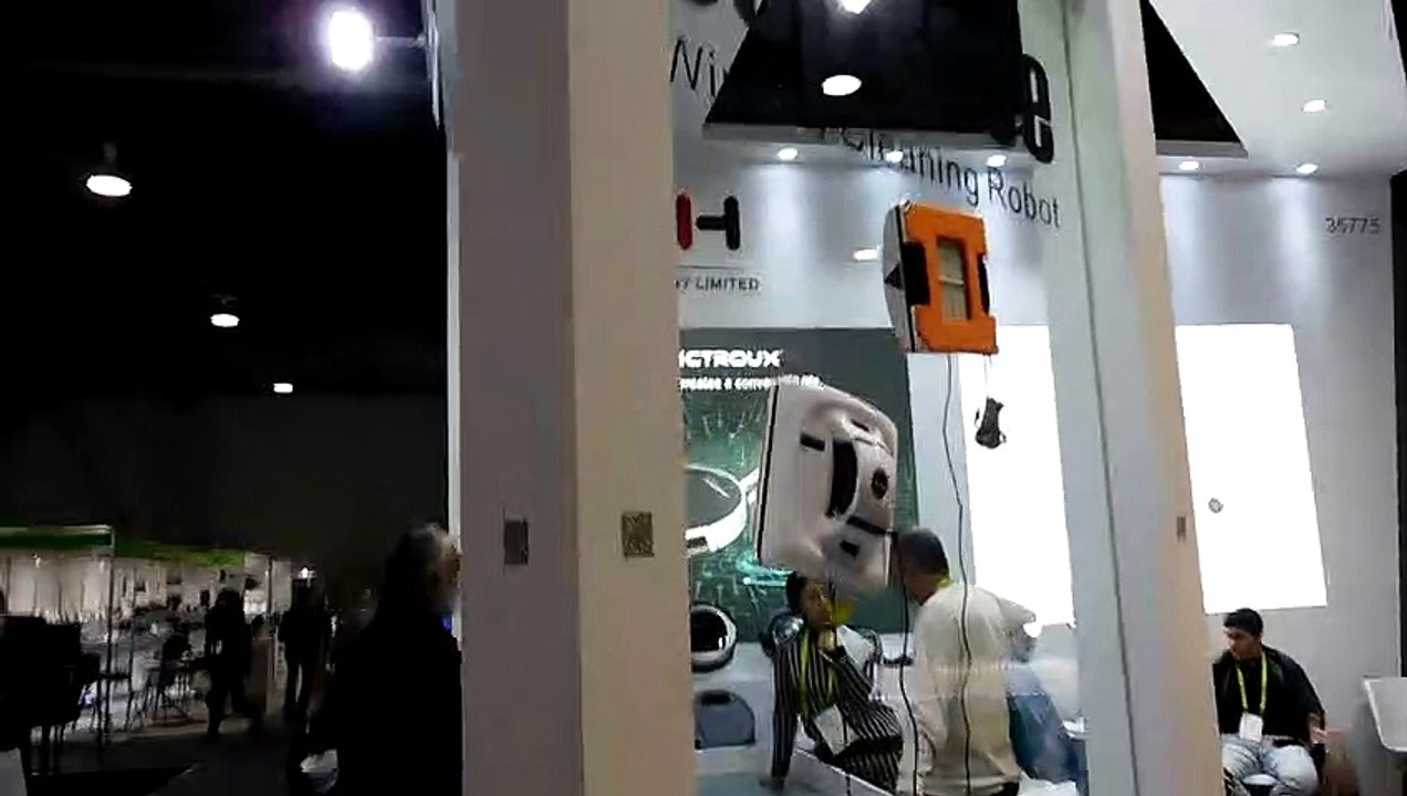 Cop Rose Window Cleaning Robot CES 2019
