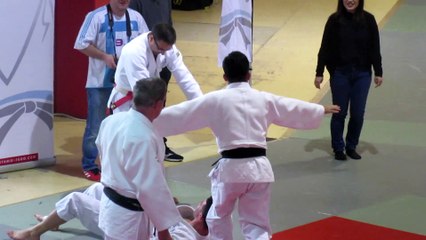 La roue -stage Mizuno Hiroyuki Akimoto
