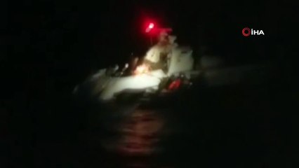 Yunanistan'a kaçmaya çalışan 43 Afgan fırtınada Sahil Güvenlik tarafından kurtarıldı