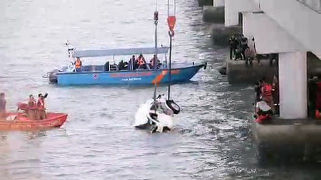 Authorities raise submerged SUV from under Penang Bridge